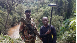 03-staking-out-pillar-positions-near-river-amalo-in-narok.jpg