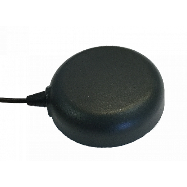 TW7972 - triple band magnetic mount antenna